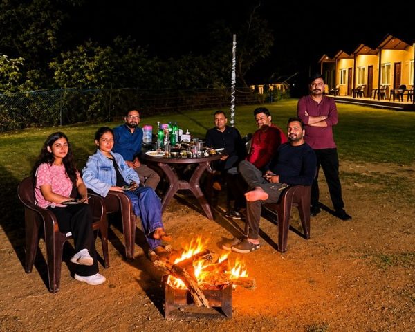 Bonfire_at_Camp_Crossfire